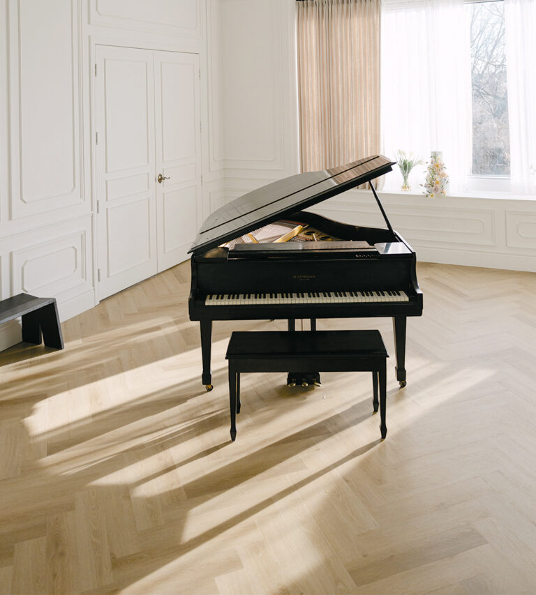 STUDIO C PIANO LIGHTING